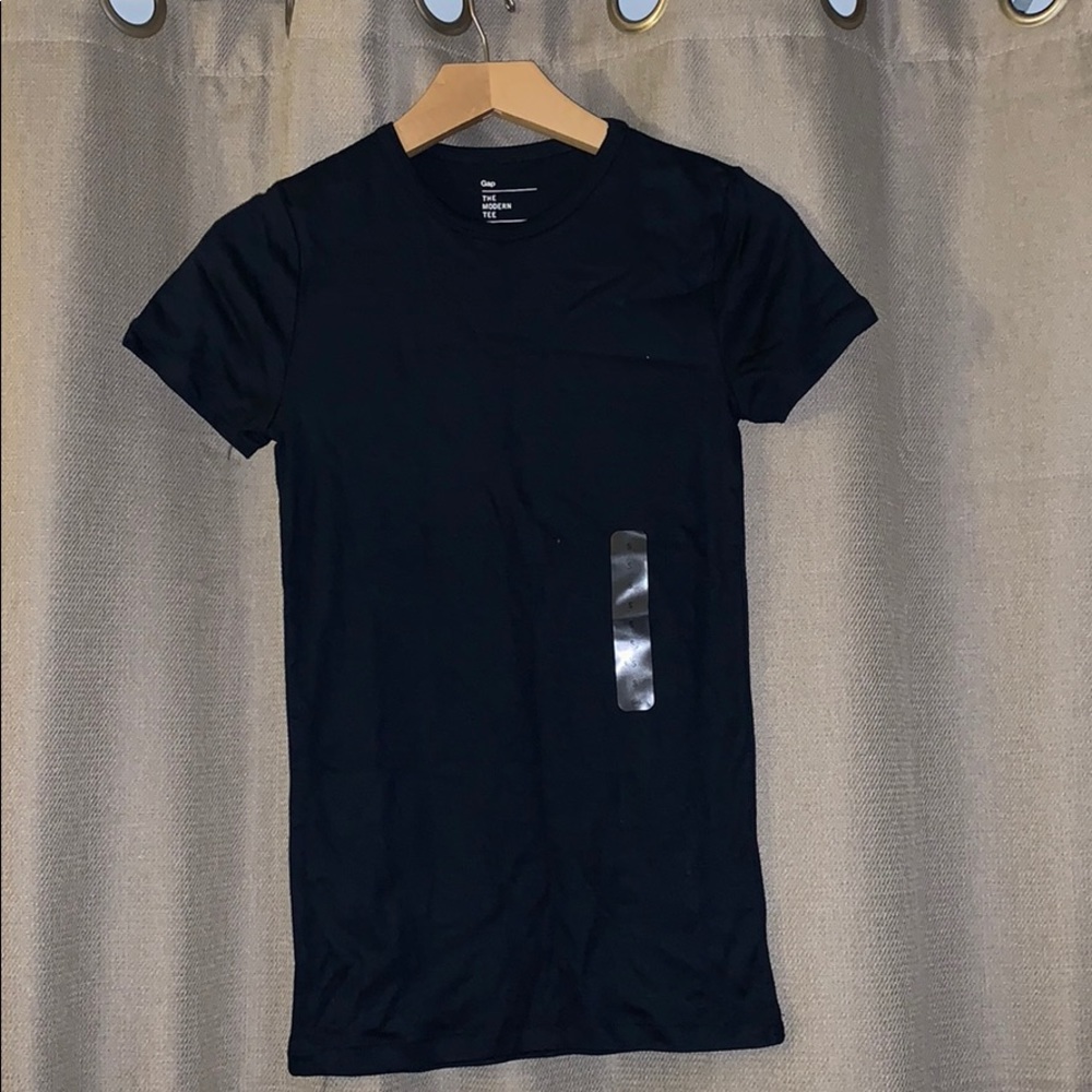 NWT Gap Tee